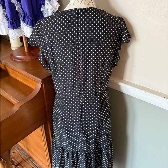 🖤Nanette Lepore Black and White Midi Dress V-Neck Flutter Sleeve NWT 448.00 - Picture 6 of 8